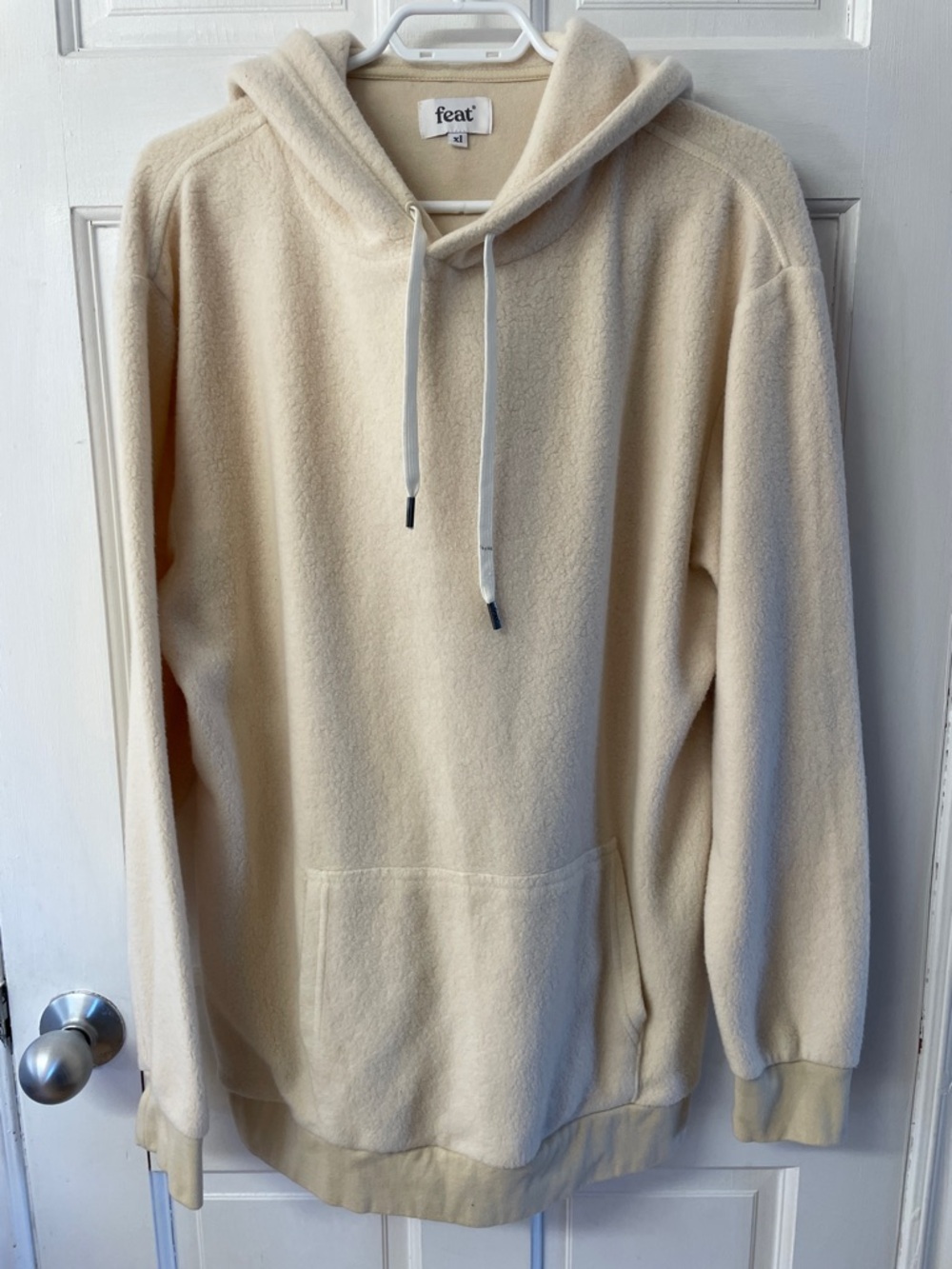 Feat blanket blend cream color unisex soft cozy warm pullover hoodie men’s XL